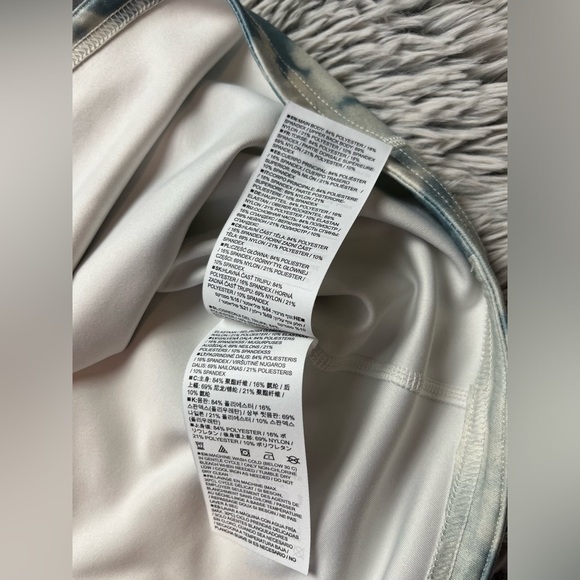 BURTON 🌲 ACTIVE TANK TOP - Picture 7 of 8